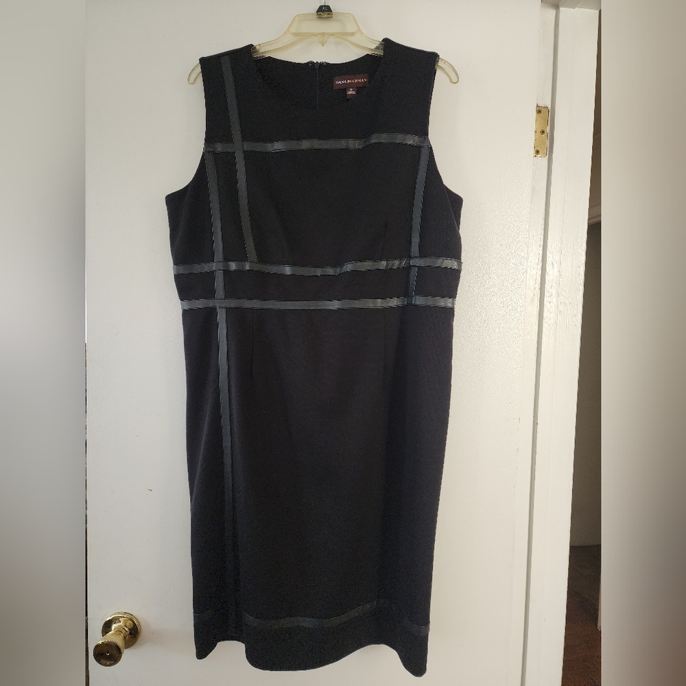 Black dress sleeveless